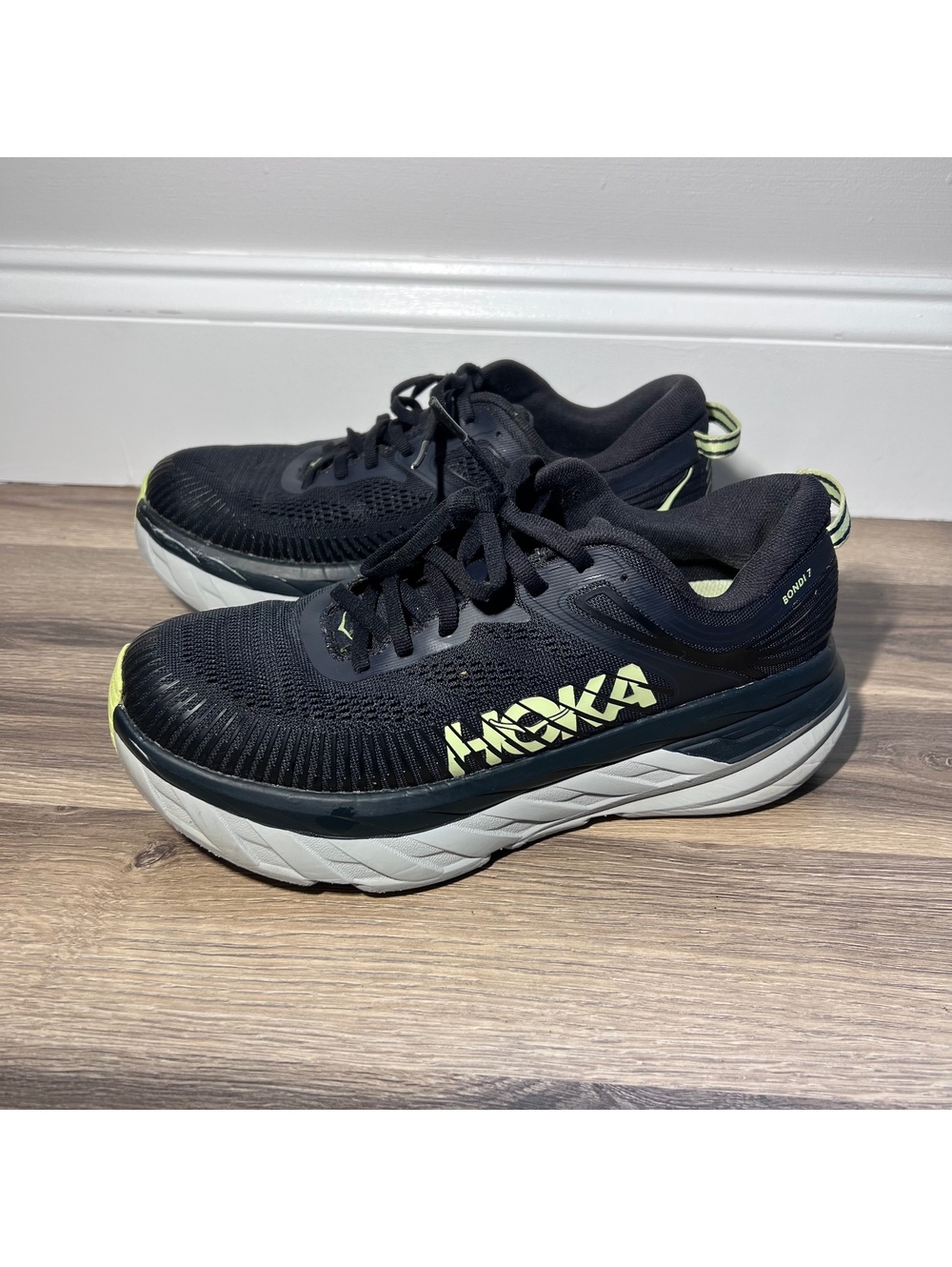 Hoka One One Men’s Black Running Shoes with Neon Yellow Accents Size 7